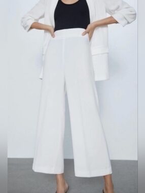 Zara Wide-Leg High Rise White Cropped Pants - Medium - New